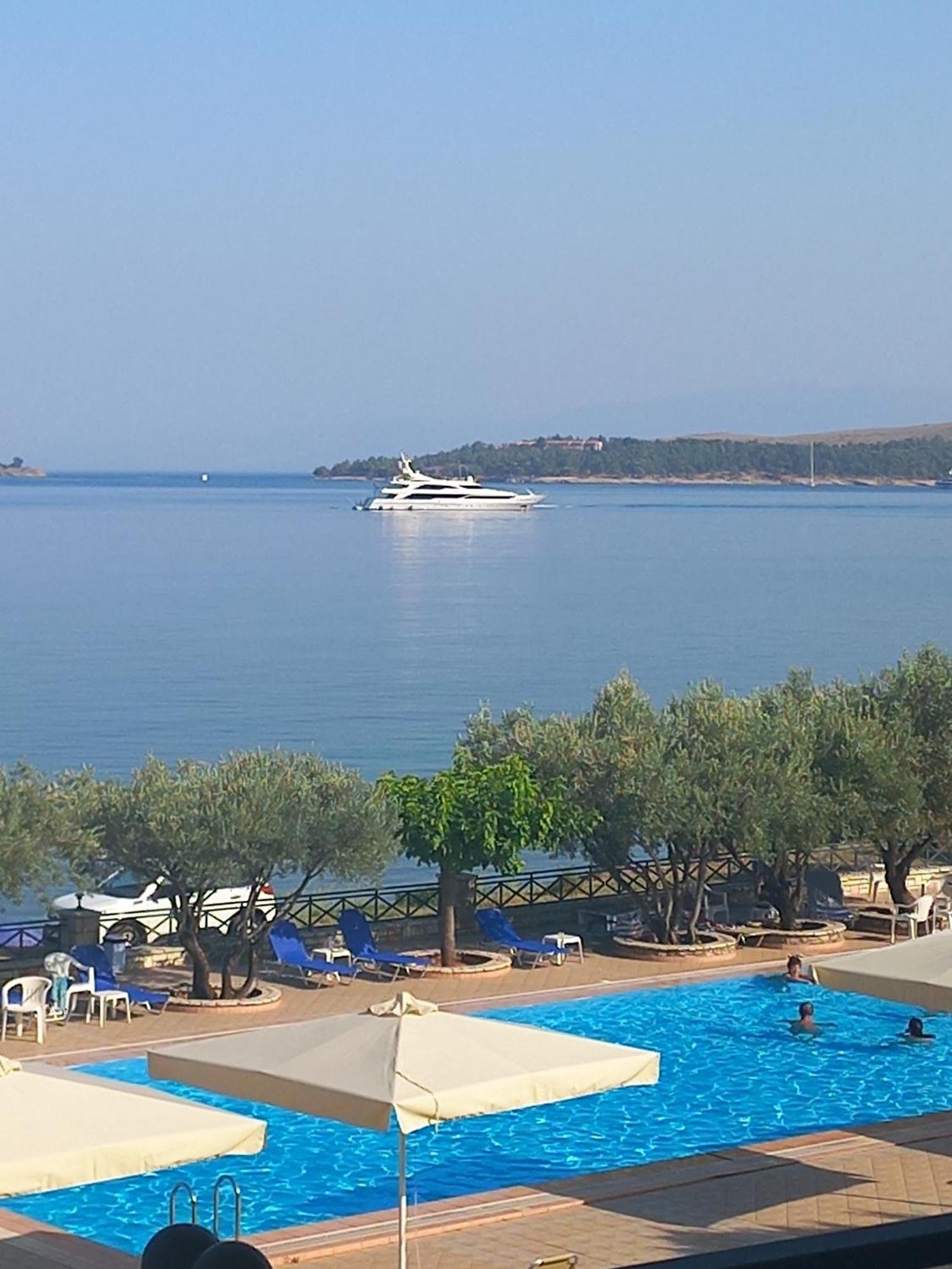 Europa Beach Hotel Galaxídhion Exterior foto
